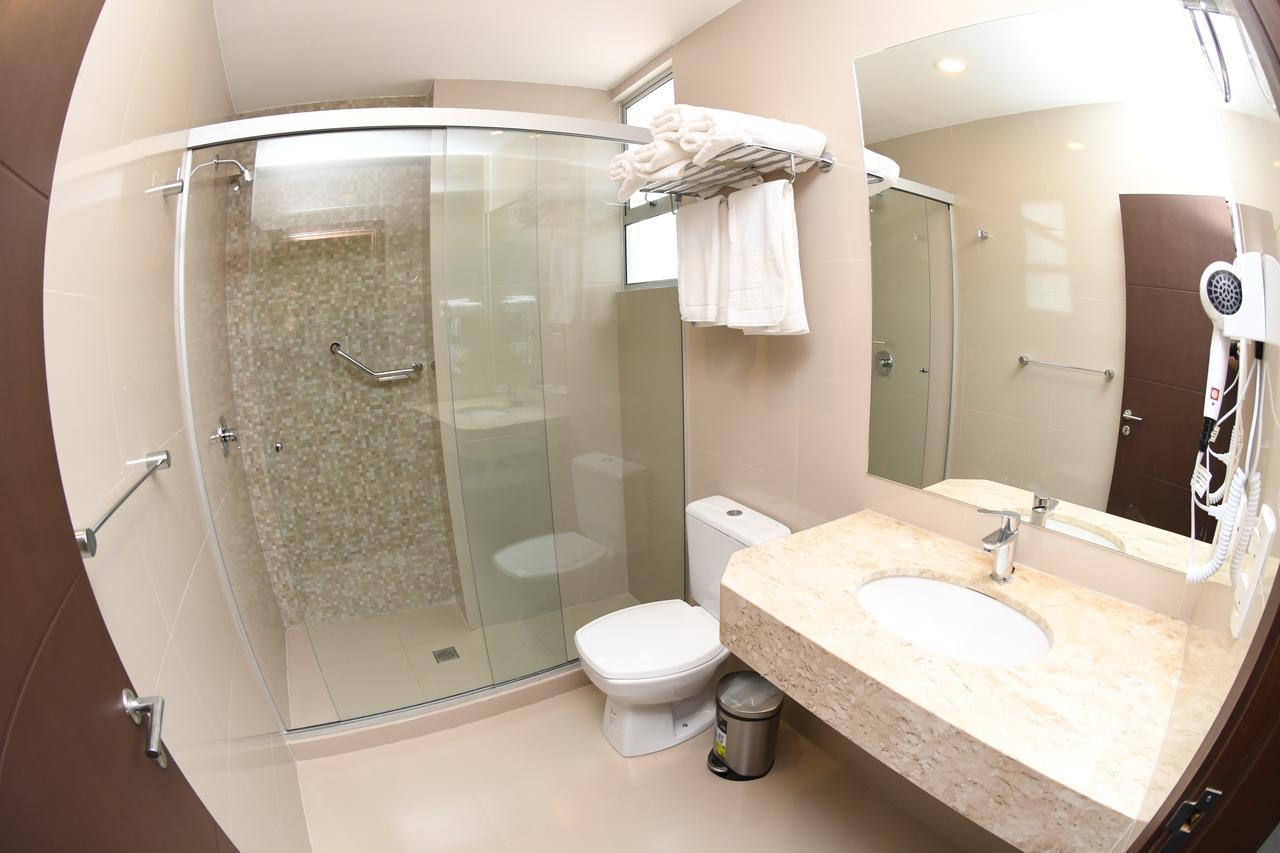 Taos Apart Hotel ซานตาครูซเดอลาเซียร์รา ภายนอก รูปภาพ